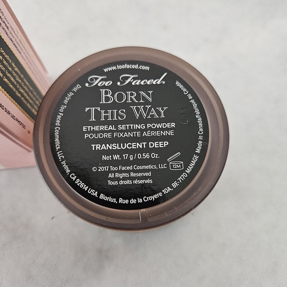 Too Faced Born This Way Setting Powder TRANSLUCENT DEEP - Picture 2 of 3